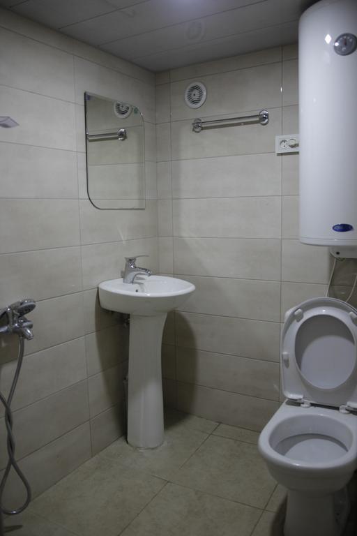 Guest House Chuta In Lagami Mestia Bagian luar foto