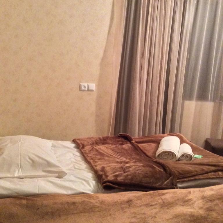 Guest House Chuta In Lagami Mestia Bagian luar foto