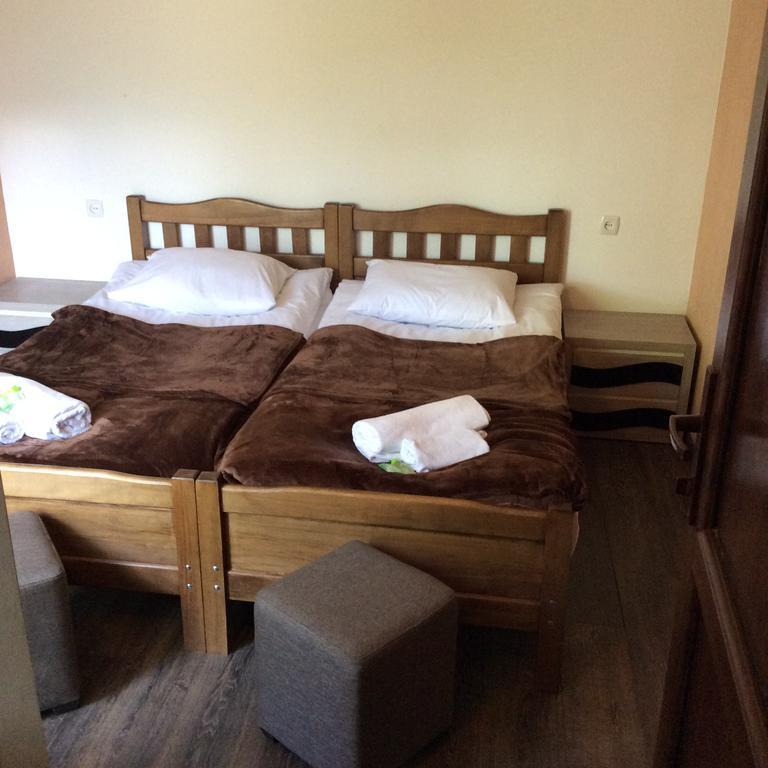 Guest House Chuta In Lagami Mestia Bagian luar foto