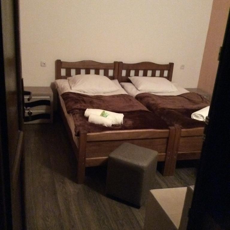 Guest House Chuta In Lagami Mestia Bagian luar foto