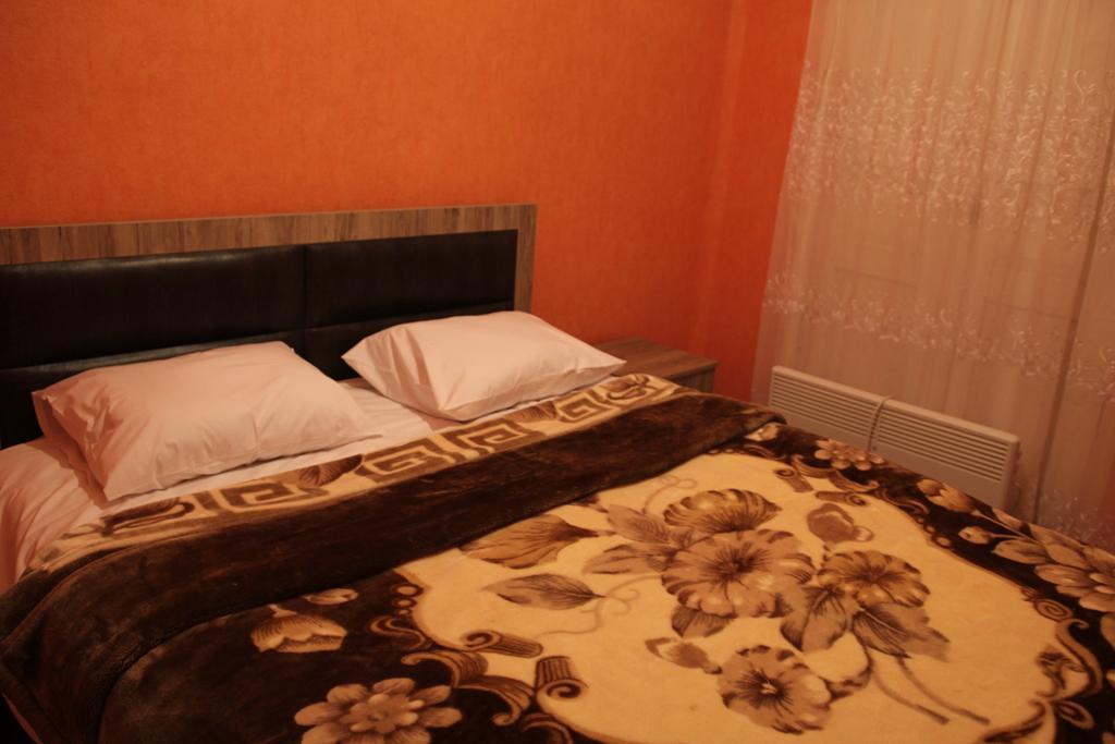Guest House Chuta In Lagami Mestia Bagian luar foto